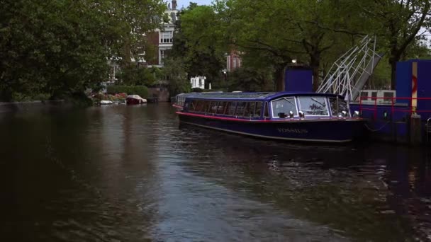 Romantic Canal in Amsterdam — Stock Video