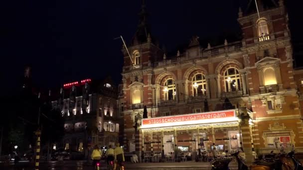 Teatro Municipal chamado Stadsschouwburg Amsterdam — Vídeo de Stock