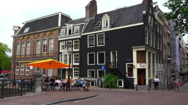 Café de rua em Prinsengracht Amsterdam — Vídeo de Stock
