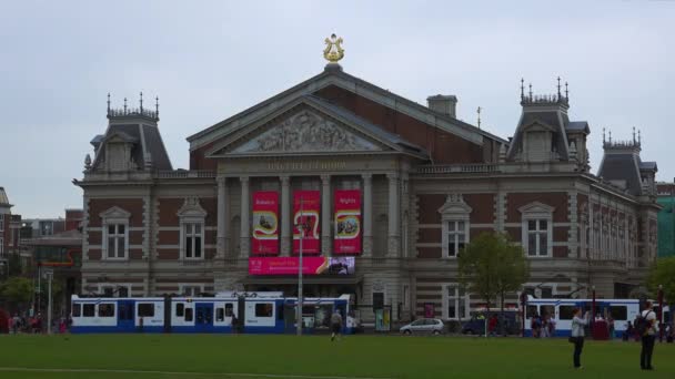 Amszterdami Concert Hall hívott a Museumplein — Stock videók