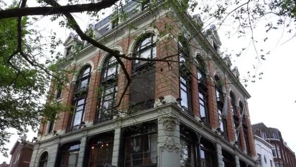 Maravilloso edificio en Amsterdam — Vídeos de Stock