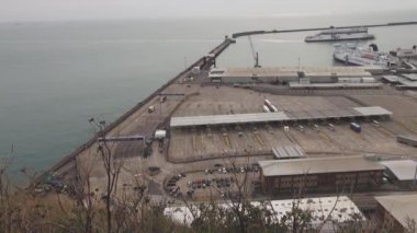 Yukarıdan Dover bağlantı noktası