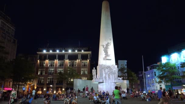 Monumento en la Plaza Dam de Ámsterdam — Vídeo de stock
