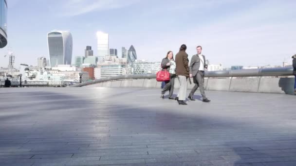 Čas zániku záběr London Tower Bridge a Tower of London — Stock video