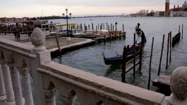 Gondola layanan Venesia, Venezia — Stok Video