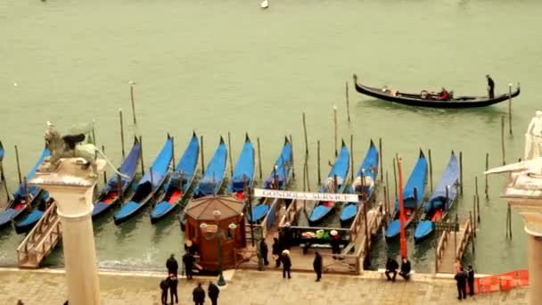 Venetiaanse gondels - Venetië, Venezia — Stockvideo