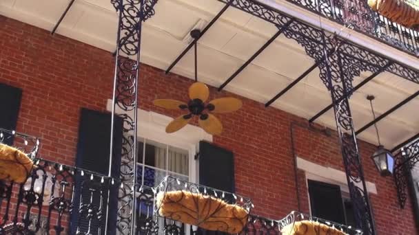 Mooie huizen in New Orleans Franse kwartaal New Orleans (Louisiana) — Stockvideo