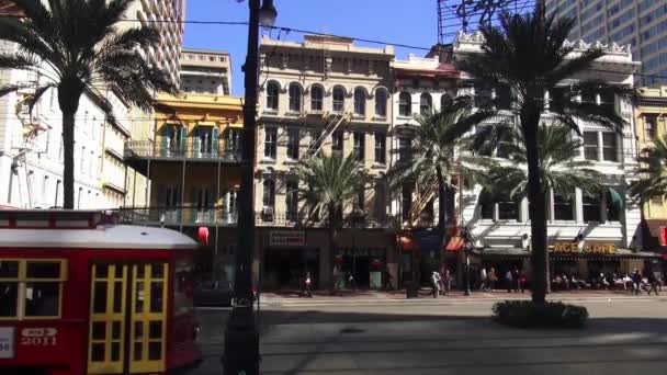 New Orleans güzel binalar üzerinde Canal Street New Orleans Louisiana — Stok video