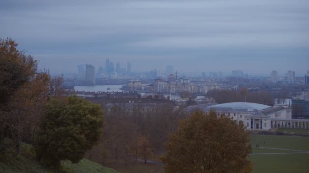 Horizonte de Londres a partir de Greenwich Park — Vídeo de Stock