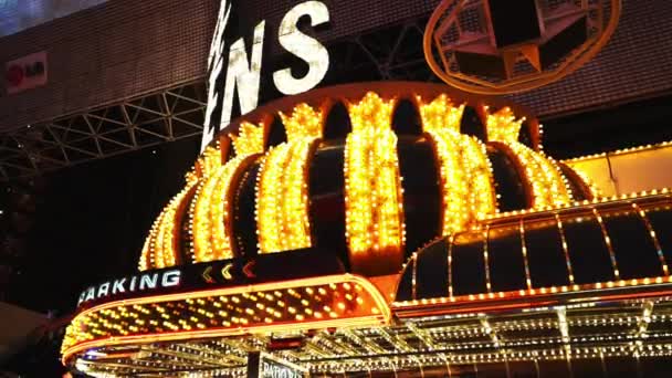 Famous Four Queens Hotel w Vegas downtown Las Vegas, Stany Zjednoczone Ameryki — Wideo stockowe