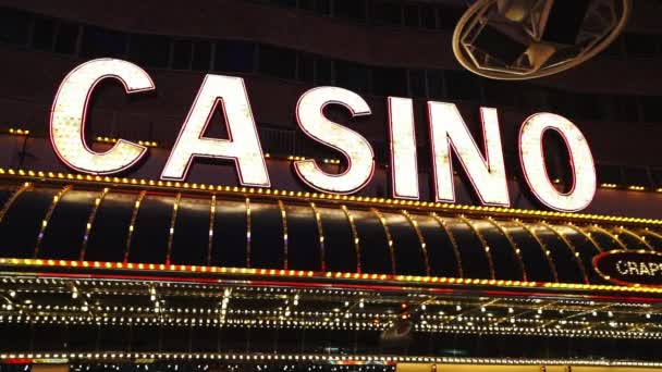 Иллюминированная реклама казино Лас-Вегас Лас-Вегас США — стоковое видео
