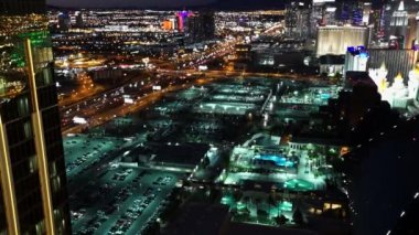 Las Vegas Luxor Hotel'de akşam güzel görünümü - Las Vegas, Nevada/Usa