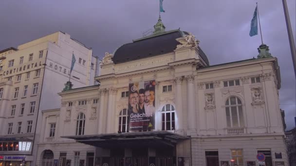 Duits Theater genaamd Deutsches Schauspielhaus Hamburg Duitsland — Stockvideo