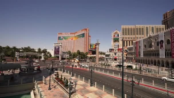 Weitwinkelaufnahme von las vegas blvd bei Tag - las vegas, nevada / usa — Stockvideo