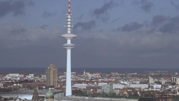 Close up van Hamburg Tv toren Hamburg Duitsland — Stockvideo