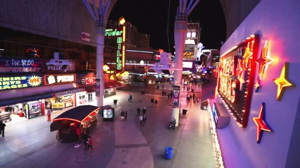 Colorido centro de Las Vegas - LAS VEGAS, NEVADA / Estados Unidos — Vídeos de Stock