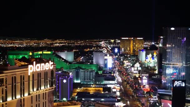 Ünlü Las Vegas Bulvarı inanılmaz gece çekimi - Las Vegas, Nevada / Amerika — Stok video