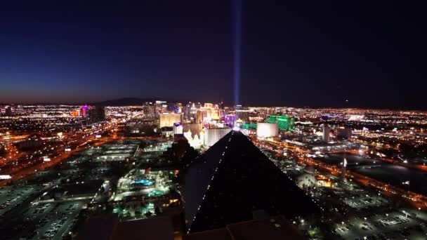 Wide angle shot of Las Vegas in the evening - amazing aerial  - LAS VEGAS, NEVADA/USA — Stockvideo