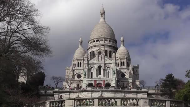 Slavný Sacre Coeur na Montmartru Paříž - Paříž, Francie 30 březen 2013 — Stock video