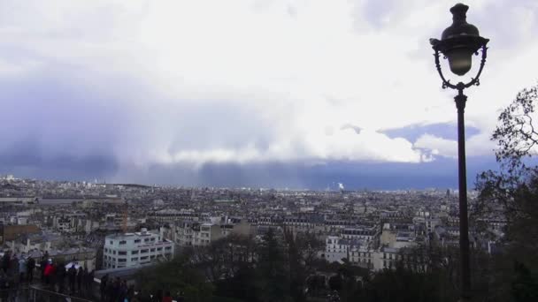 흐린 날 파리의 조감도 - 프랑스 파리, 2013년 3월 30일 — 비디오