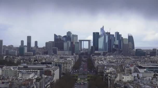 La Defense doğru Paris Havadan görünümü - Paris, Fransa Mart 30, 2013 — Stok video