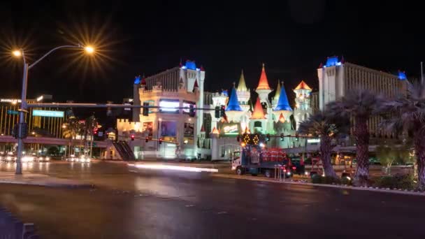 Excalibur Hotel Las Vegas - timelapse střílel v noci — Stock video