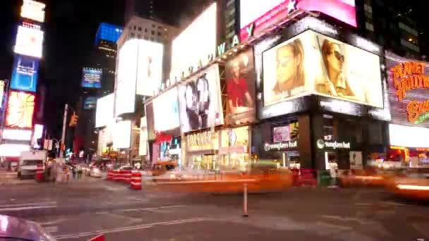 Times Square Manhattan v New Yorku - timelapse střílel v noci — Stock video
