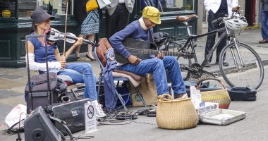 Caz müzik New Orleans - New Orleans, Lousiana - 17 Nisan 2016 için tipik sokak müzisyenleri