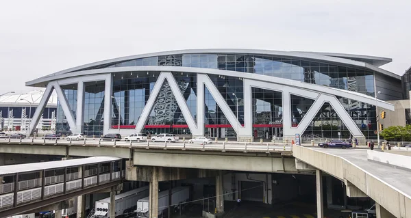 Philips Arena in het centrum van de Atanta - grote Atlanta brieven — Stockfoto