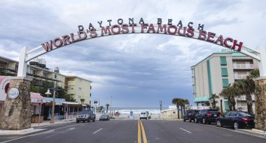 Dünyanın en ünlü plaj Daytona beach--Daytona, Florida - 15 Nisan 2016 hoş geldiniz.