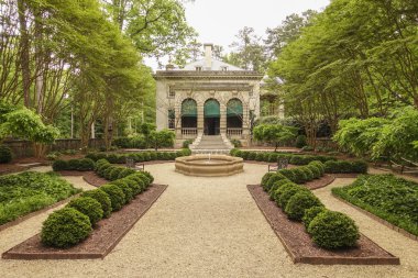 20 Nisan 2016 Atlanta - Atlanta, Georgia - Bahçeli ev Kuğu