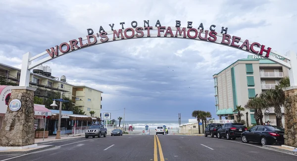 Welcome to worlds most famous beach Daytona beach -  - DAYTONA, FLORIDA - APRIL 15, 2016 — Stock Photo, Image