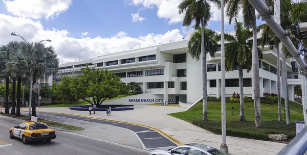 Miami Beach City Hall building - Miami. Florida - 10 April 2016 — Stockfoto