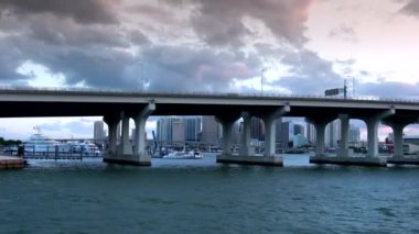 Miami 'deki Köprüler