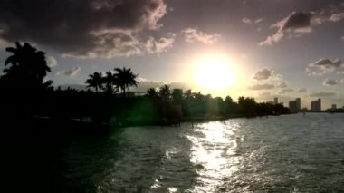 Gün batımında tekne turu Miami Beach çevresinde