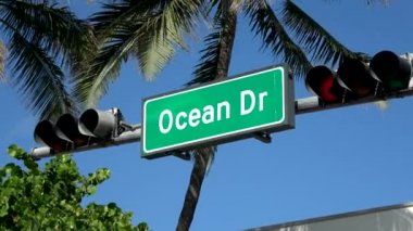 Miami Sahili 'ndeki ünlü Okyanus Yolu