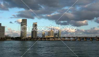 Öğleden sonra Miami Sahili 'nin Skyline' ı