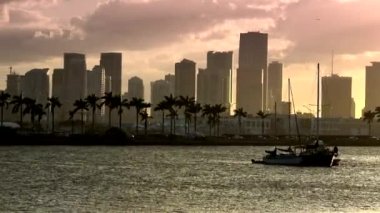 Miami 'nin ufuk çizgisi Gün batımında