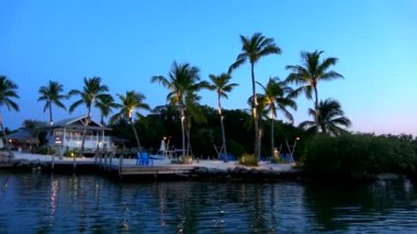 Florida Keys 'te güzel bir körfez - akşam manzarası