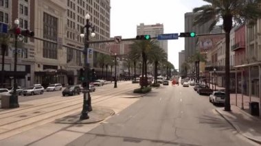 Nola şehrinde gündüz trafiği - Nola, Usa - 11 Haziran 2019