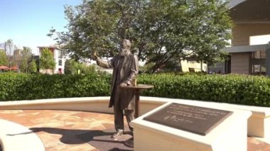 John S Pemberton heykeli - Coca-Cola World Atlanta 'daki Coca Cola' nın kurucusu - ATLANTA, GEORGIA - 21 Nisan 2016 