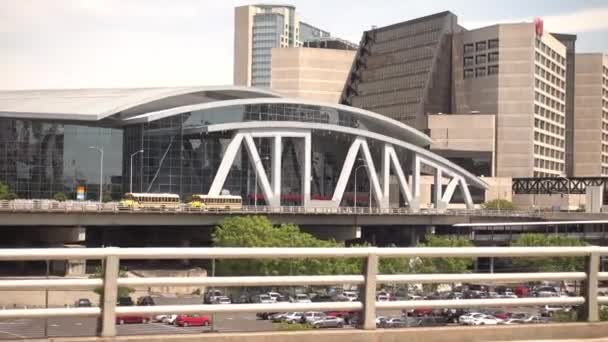 Philips Arena Στο Κέντρο Της Ατλάντα Big Atlanta Letters Atlanta — Αρχείο Βίντεο