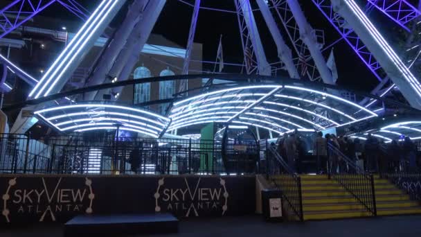 Illuminated Atlanta Skyview Ferris Wheel Downtown Atlanta Georgia April 2016 — Stock Video