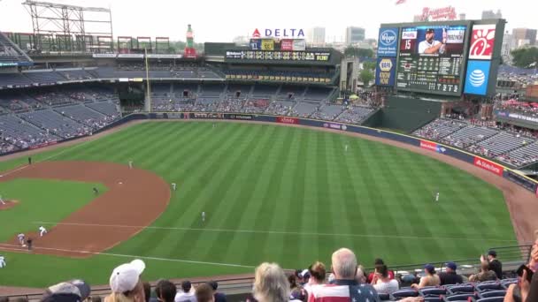 Crowded Turner Field Baseball Stadium Atlanta Estados Unidos Junio 2016 — Vídeos de Stock