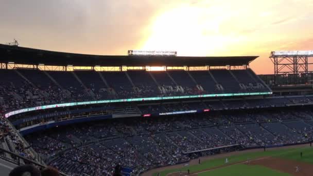 Überfülltes Turner Field Baseballstadion Atlanta Vereinigte Staaten Juni 2016 — Stockvideo