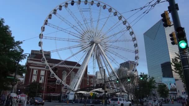 Atlanta Skyview Ferris Wheel Downtown Atlanta Georgia Апреля 2016 — стоковое видео