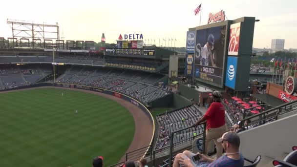 Crowded Turner Field Baseball Stadium Atlanta Estados Unidos Junho 2016 — Vídeo de Stock