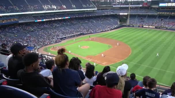 Kalabalık Turner Field Beyzbol Stadyumu Atlanta Abd Haziran 2016 — Stok video