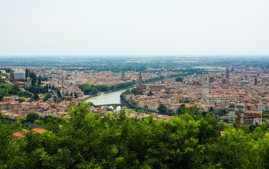 Verona şehri İtalya - havadan görünümü