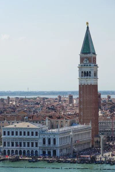 Campanile Tower di St Marks Square di Venice - San Marco — Stok Foto